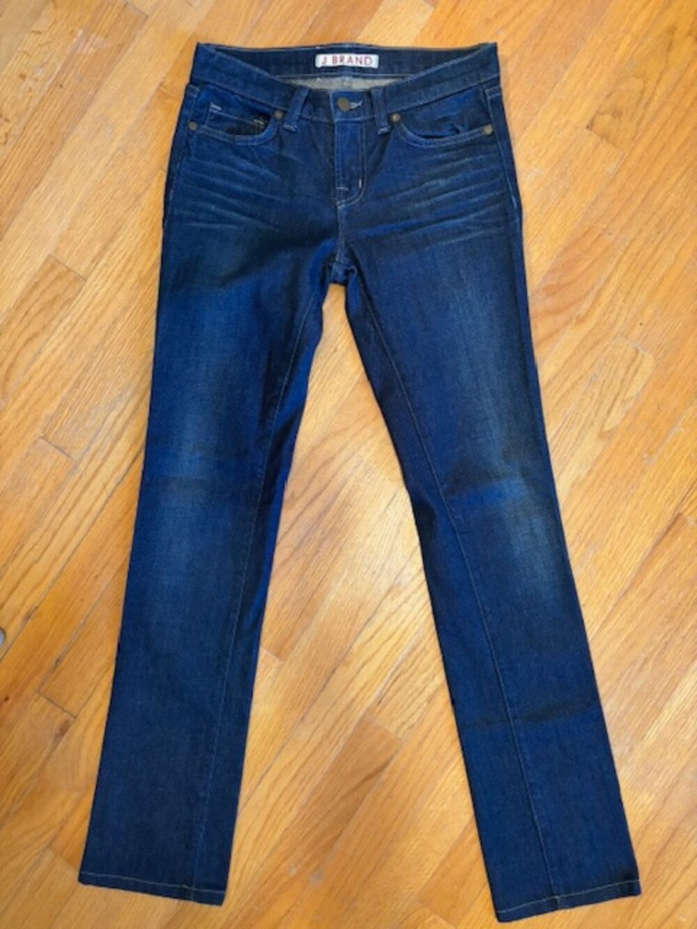 NWOT J Brand Cigarette Leg Straight Slim Medium Wash Jeans Women's Size 26